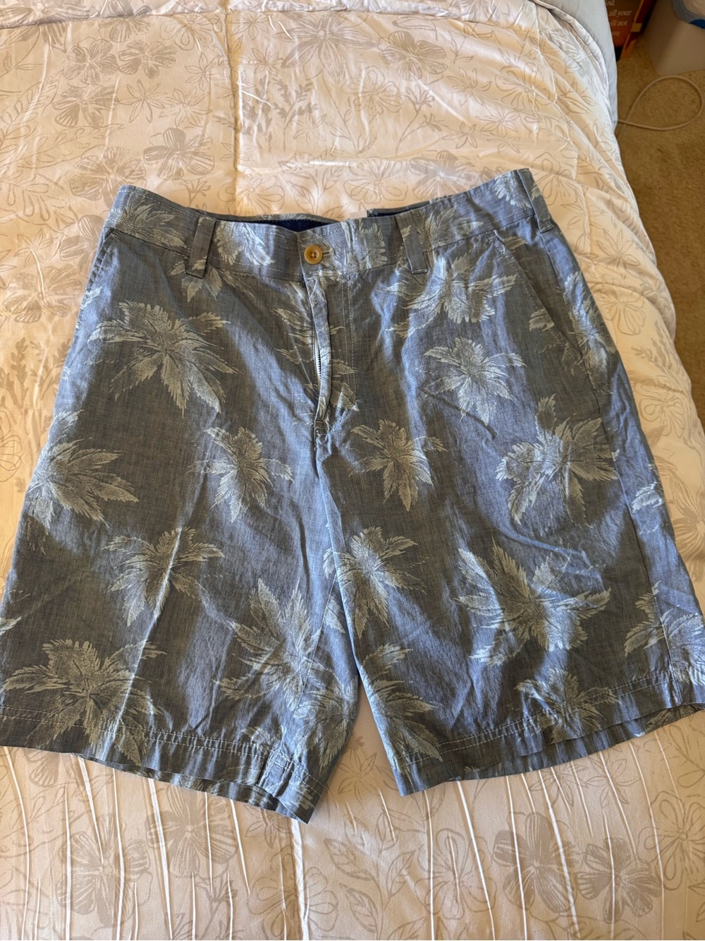 Men's Blue Palm-Print Flat Front Shorts